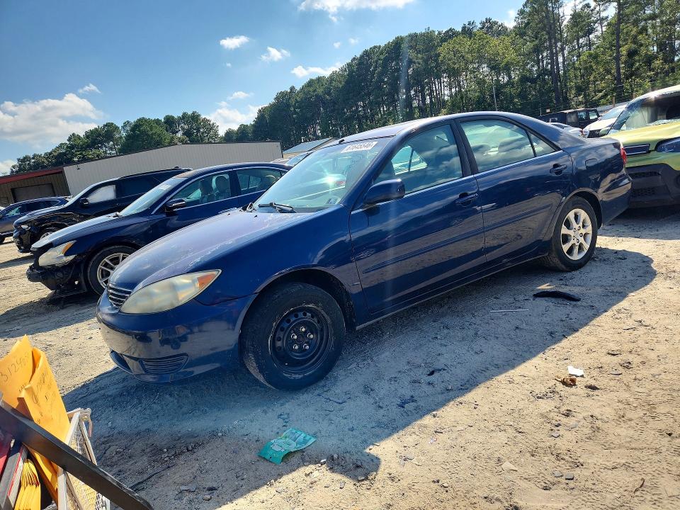 61645546 :رقم المزاد ، 4T1BE32K25U074669 vin ، 2005 Toyota Camry مزاد بيع