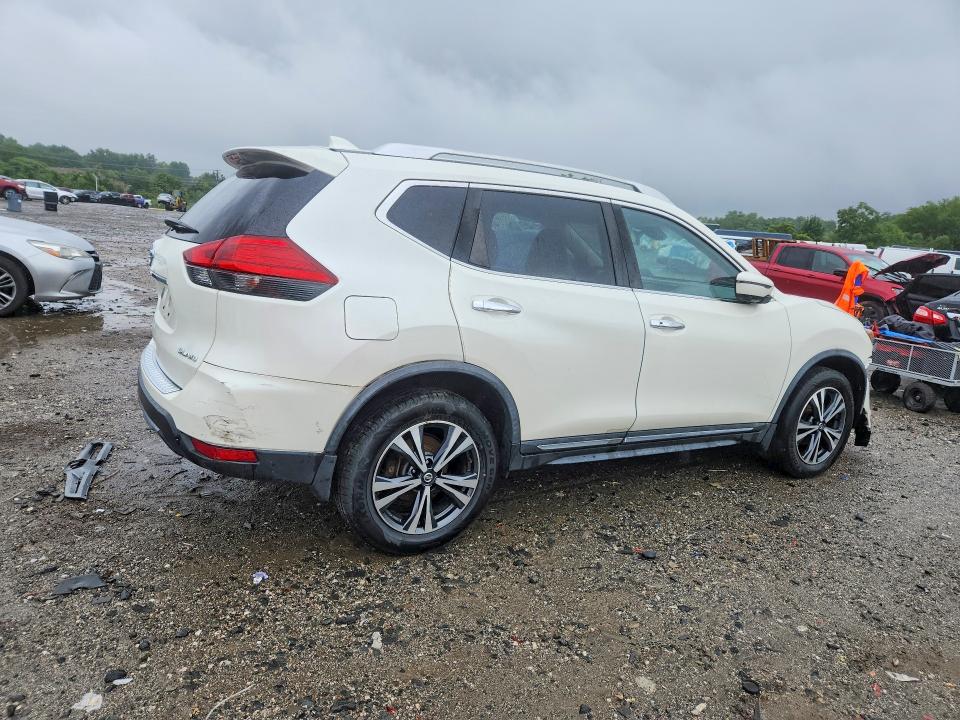 Продаж на аукціоні авто 2017 Nissan Rogue, vin: JN8AT2MV9HW018989, номер лоту: 63613376