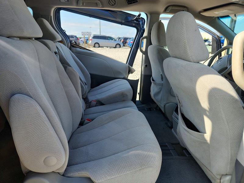 2014 Toyota Sienna მანქანა იყიდება აუქციონზე, vin: 5TDKK3DCXES451885, აუქციონის ნომერი: 64960506