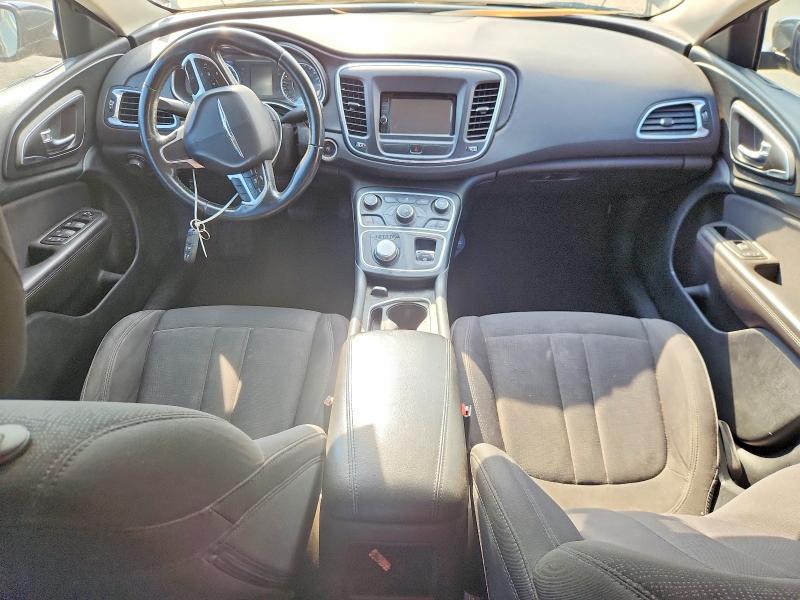 66025876 :رقم المزاد ، 1C3CCCAB3FN616393 vin ، 2015 Chrysler 200 مزاد بيع