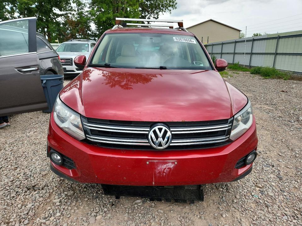 63878656 :رقم المزاد ، WVGBV7AX4FW098949 vin ، 2015 Volkswagen Tiguan مزاد بيع