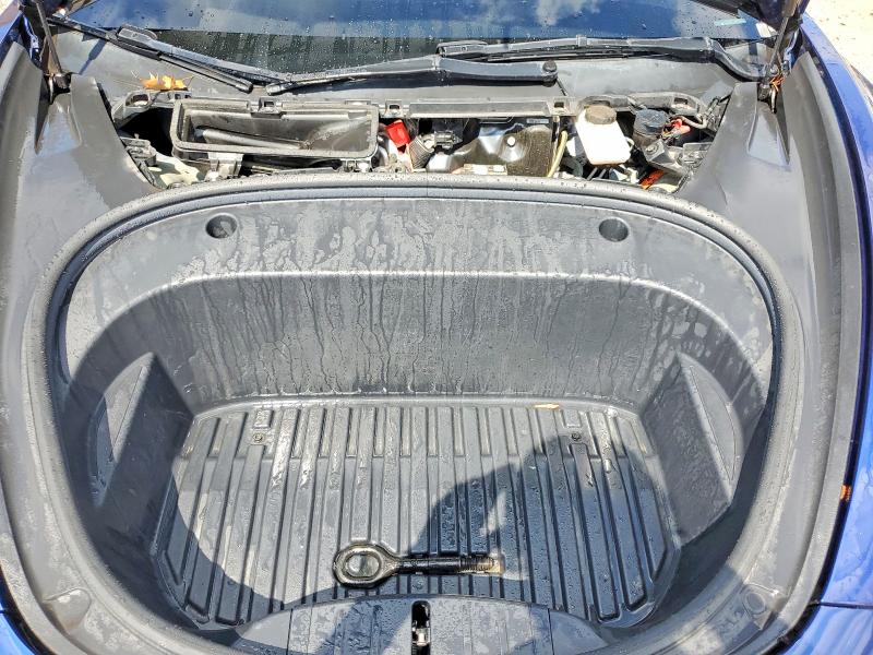 2022 Tesla Model 3 მანქანა იყიდება აუქციონზე, vin: 5YJ3E1EA8NF369879, აუქციონის ნომერი: 63949966
