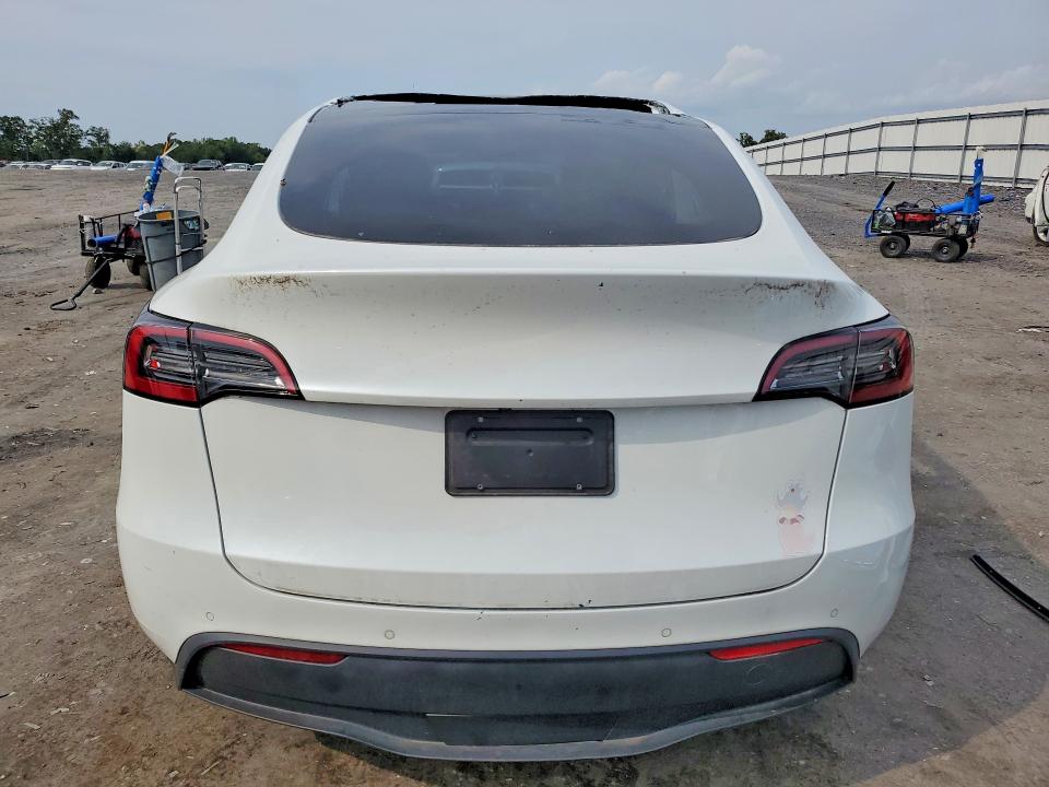 63917186 :رقم المزاد ، 7SAYGDEE4NA012476 vin ، 2022 Tesla Model Y مزاد بيع