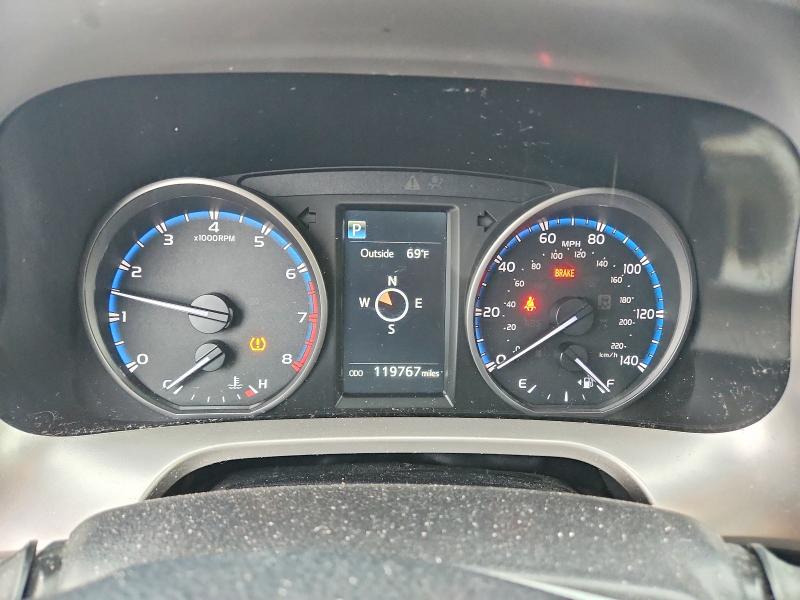 2017 Toyota Rav4 მანქანა იყიდება აუქციონზე, vin: JTMRFREV1HD205135, აუქციონის ნომერი: 64929506
