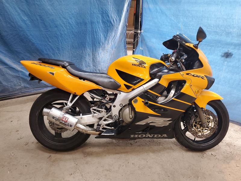 64396646 :رقم المزاد ، JH2PC3523YM100526 vin ، 2000 Honda Cbr600 مزاد بيع