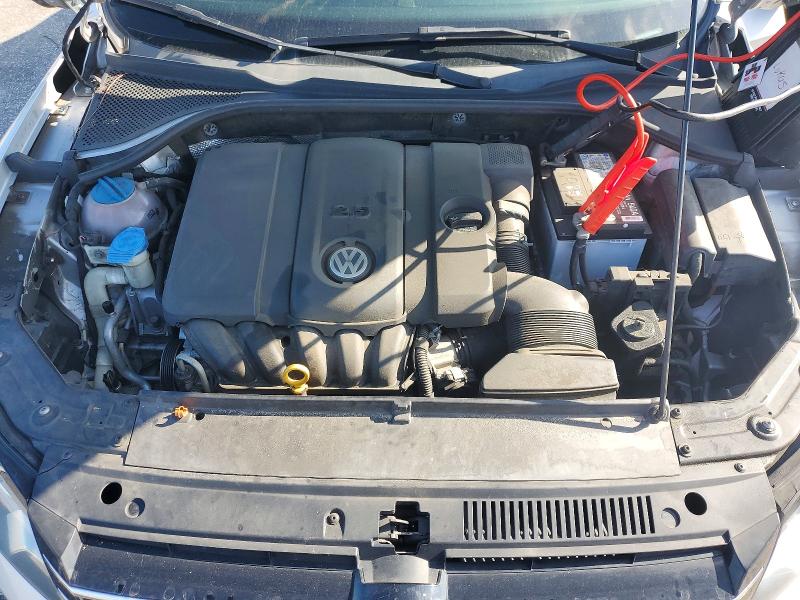 63737826 :رقم المزاد ، 1VWBH7A33CC106090 vin ، 2012 Volkswagen Passat مزاد بيع