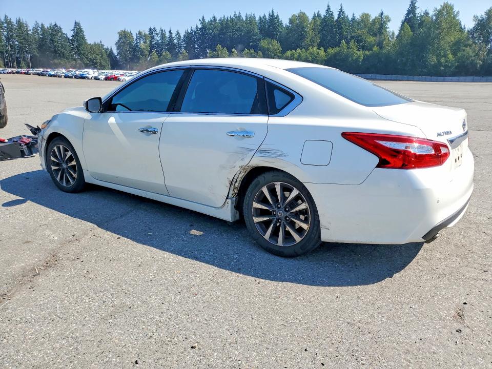 Aukcja sprzedaży 2017 Nissan Altima, vin: 1N4AL3AP0HC100754, numer aukcji: 64477236