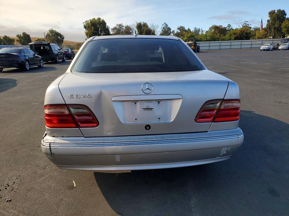 Продаж на аукціоні авто 2000 Mercedes-benz E, vin: WDBJF65J8YB090763, номер лоту: 67258896