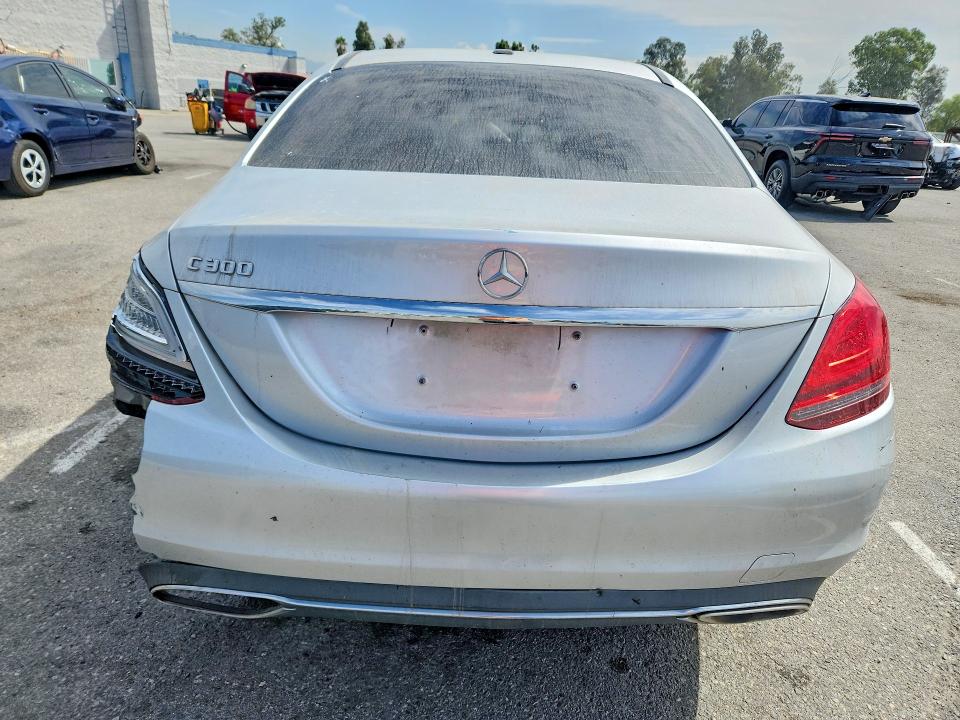 66780236 :رقم المزاد ، W1KWF8DB8MR638345 vin ، 2021 Mercedes-benz C مزاد بيع