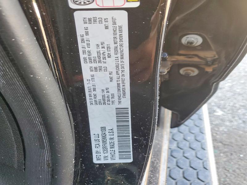 64368786 :رقم المزاد ، 1C6SRFKM5NN341008 vin ، 2022 Ram 1500 مزاد بيع