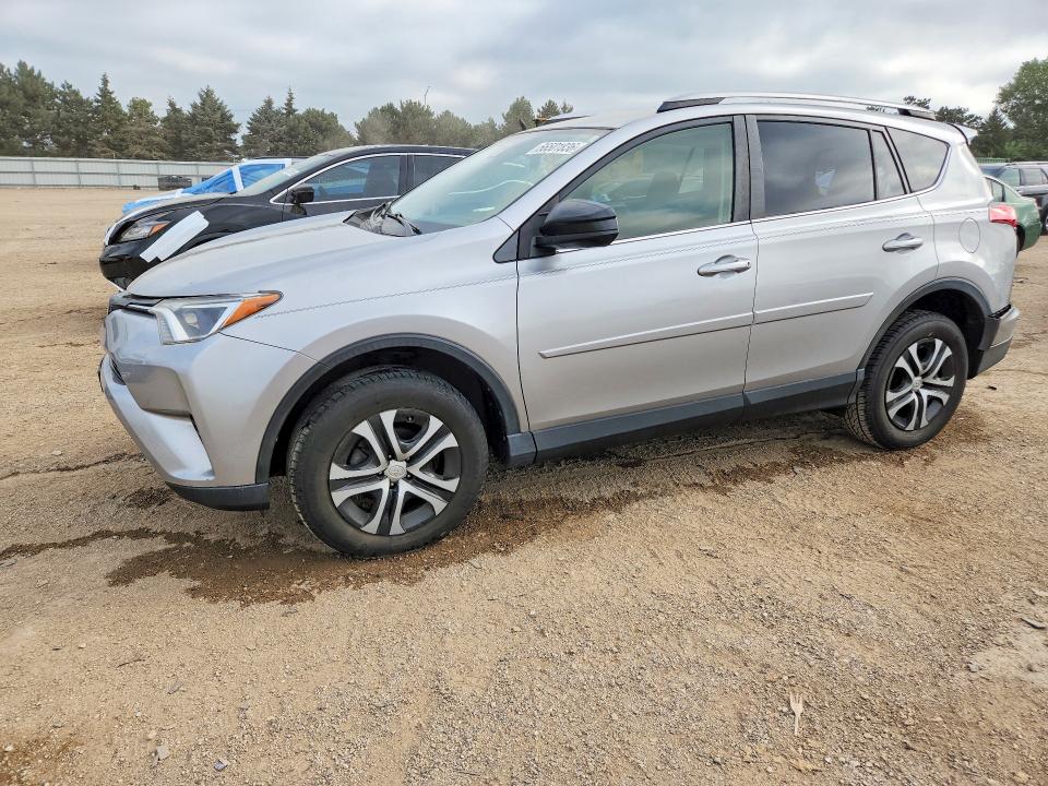 Продажа на аукционе авто 2018 Toyota Rav4, vin: JTMZFREV3JJ158343, номер лота: 66501836