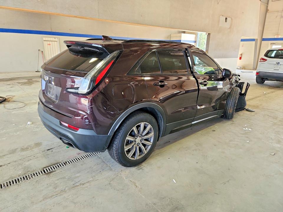 64699756 :رقم المزاد ، 1GYFZFR40LF141896 vin ، 2020 Cadillac Xt4 مزاد بيع