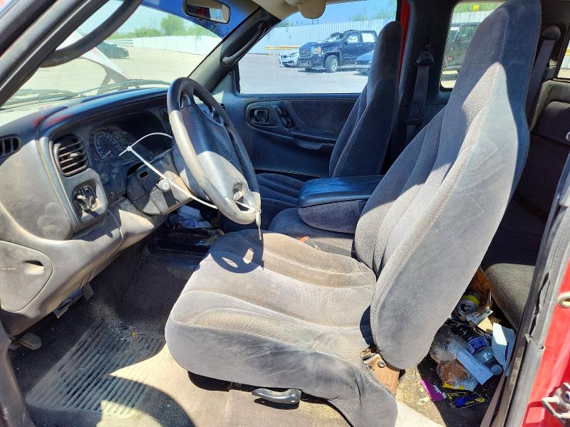 64517986 :رقم المزاد ، 1B7GL22X6YS667408 vin ، 2000 Dodge Dakota مزاد بيع
