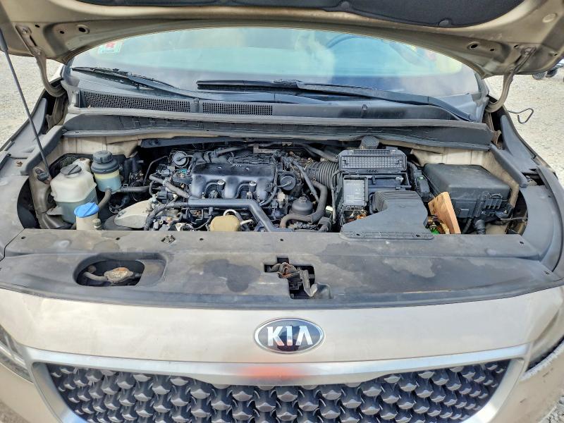 67134496 :رقم المزاد ، KNDMB5C13F6069932 vin ، 2015 Kia Sedona مزاد بيع