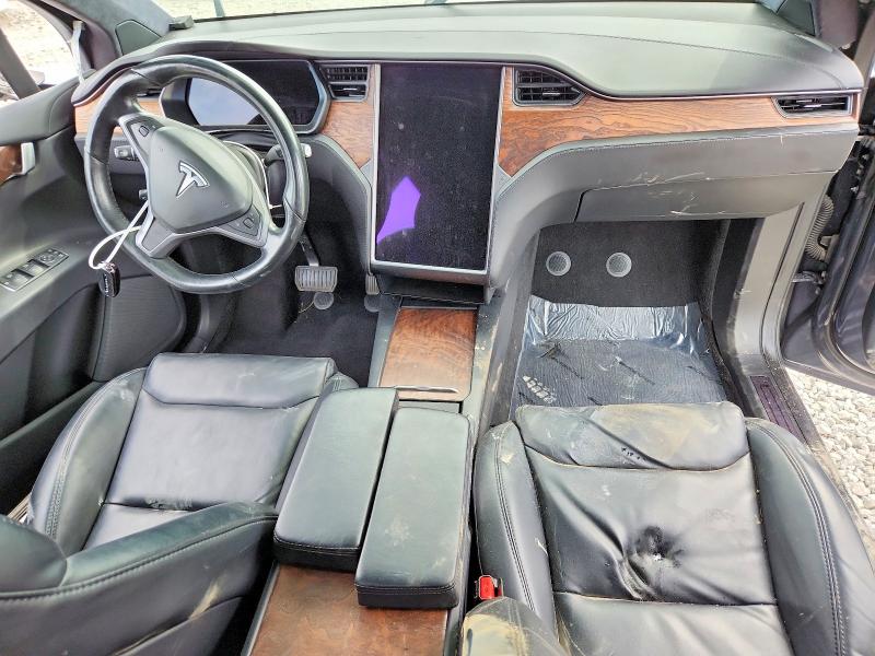 64817086 :رقم المزاد ، 5YJXCDE22LF308140 vin ، 2020 Tesla Model X مزاد بيع