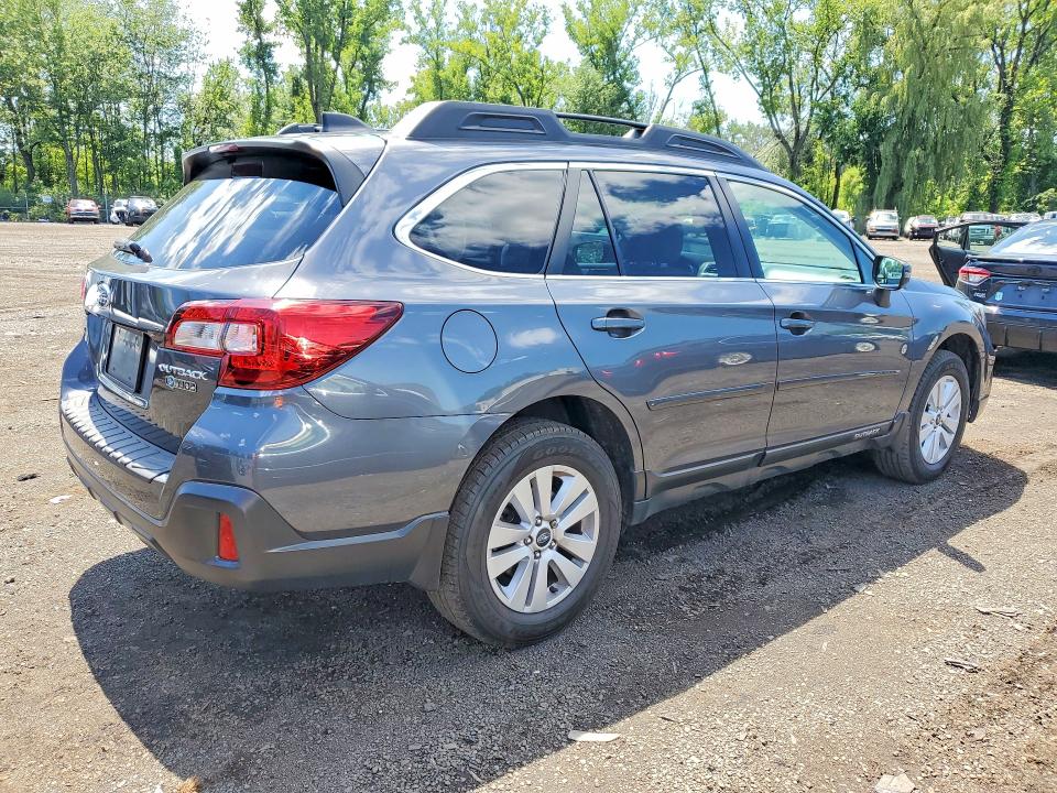 2018 Subaru Outback მანქანა იყიდება აუქციონზე, vin: 4S4BSAHC9J3327323, აუქციონის ნომერი: 63463776