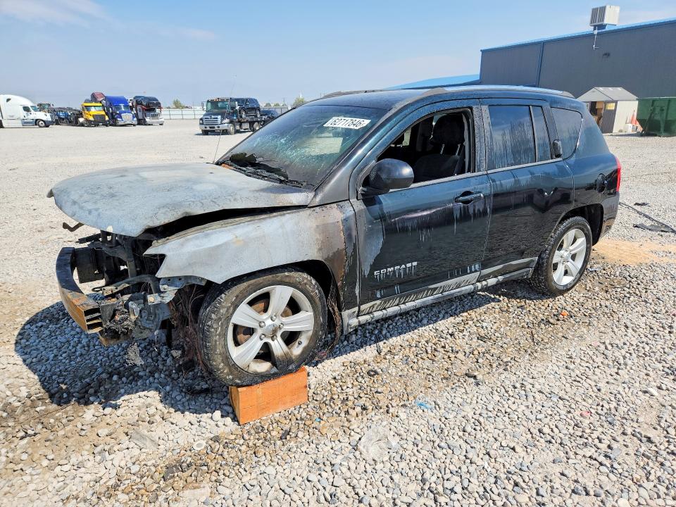 62717846 :رقم المزاد ، 1C4NJDBB8DD180822 vin ، 2013 Jeep Compass مزاد بيع