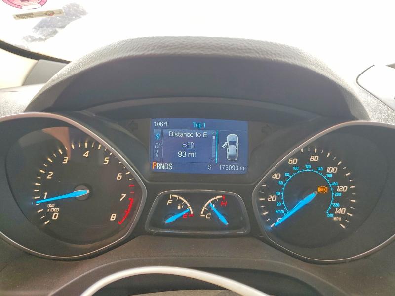 2014 Ford Escape მანქანა იყიდება აუქციონზე, vin: 1FMCU0GX8EUD32946, აუქციონის ნომერი: 64043376