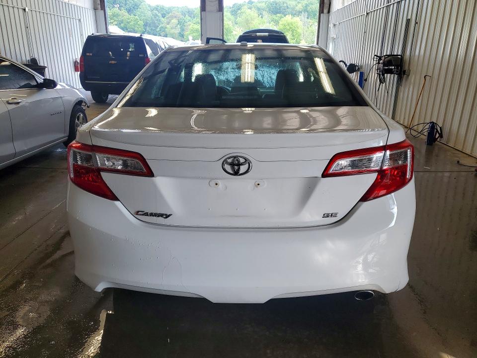 64955646 :رقم المزاد ، 4T1BF1FK7CU582774 vin ، 2012 Toyota Camry مزاد بيع