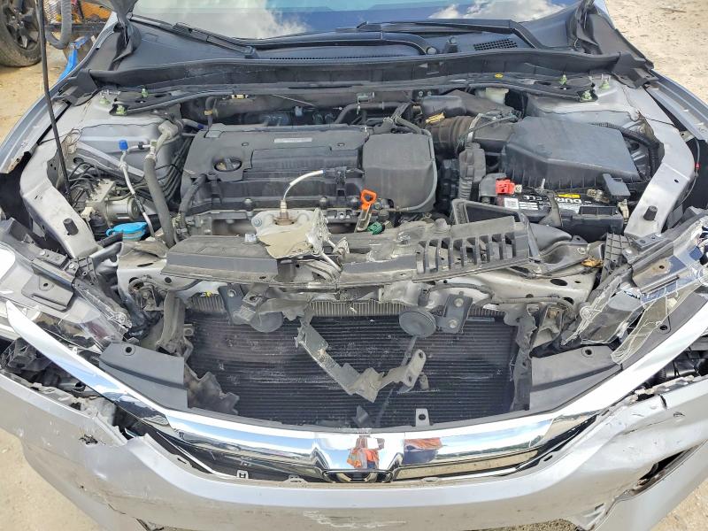 2017 Honda Accord მანქანა იყიდება აუქციონზე, vin: 1HGCR2F12HA058343, აუქციონის ნომერი: 64289236