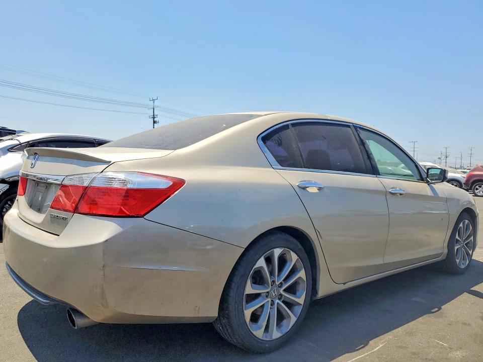 Продаж на аукціоні авто 2013 Honda Accord, vin: 1HGCR2F5XDA085707, номер лоту: 63931256