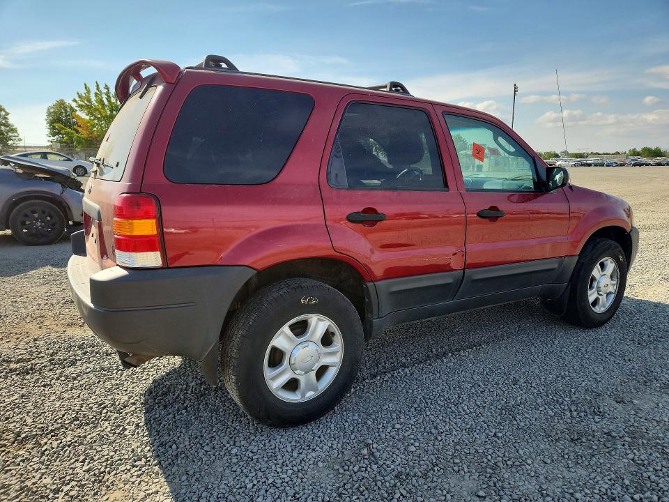 65211176 :رقم المزاد ، 1FMCU93173KE00877 vin ، 2003 Ford Escape مزاد بيع