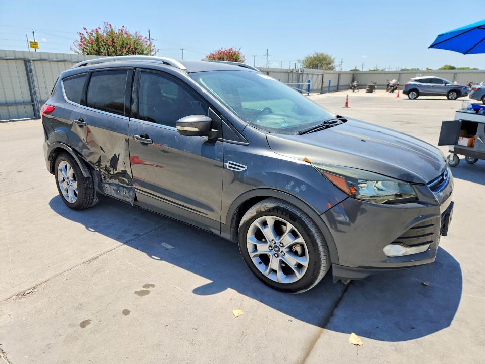 Продажа на аукционе авто 2016 Ford Escape, vin: 1FMCU0J98GUC10097, номер лота: 64514996