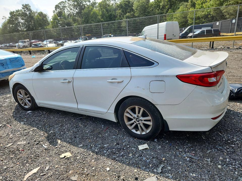 64412196 :رقم المزاد ، 5NPE24AF7FH205062 vin ، 2015 Hyundai Sonata مزاد بيع