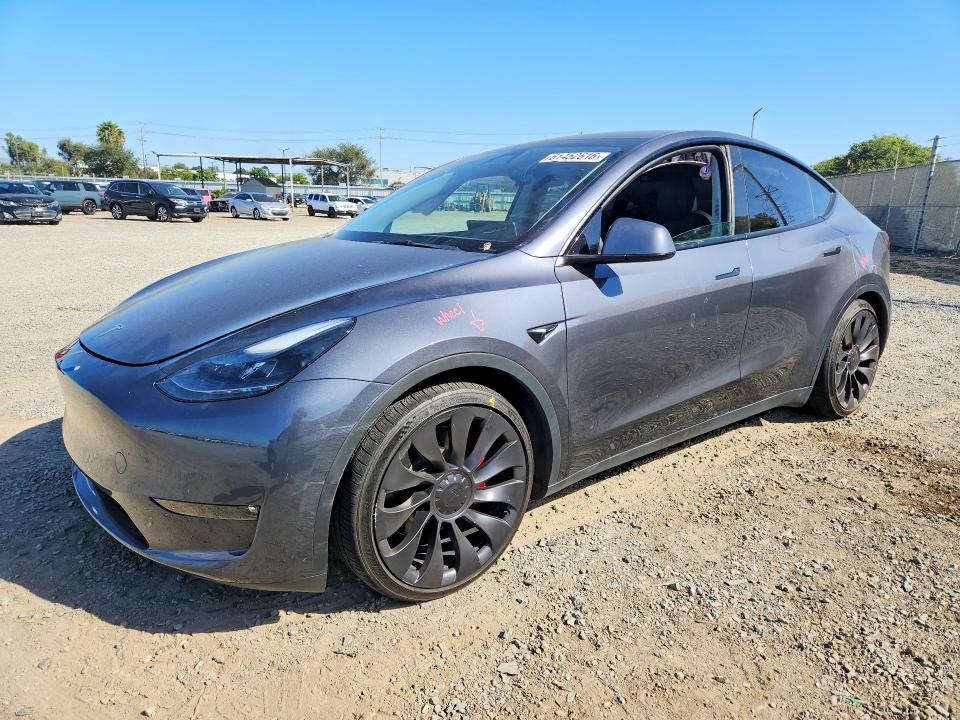61452616 :رقم المزاد ، 7SAYGDEFXPF921126 vin ، 2023 Tesla Model Y مزاد بيع