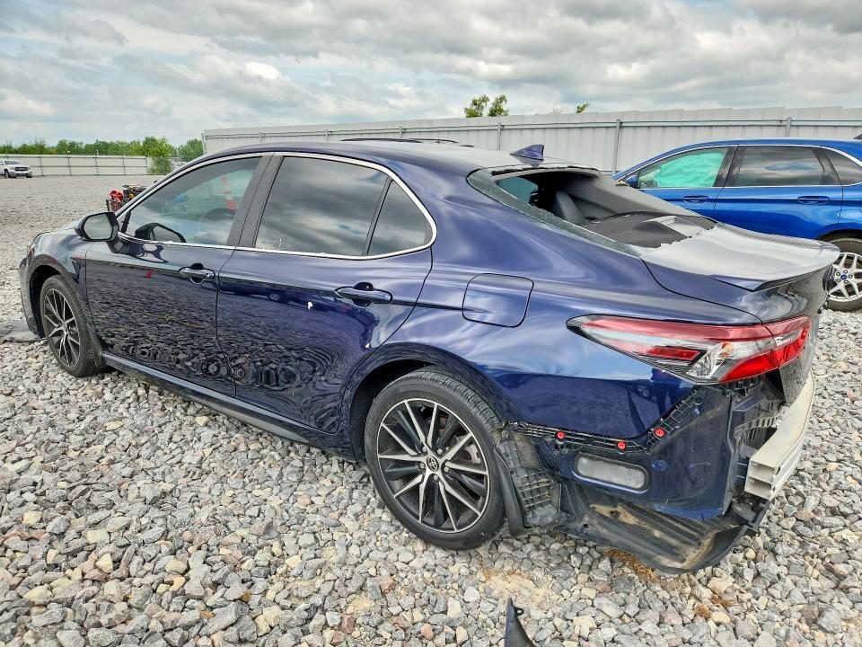 Продаж на аукціоні авто 2022 Toyota Camry, vin: 4T1G11AK0NU713526, номер лоту: 63152306