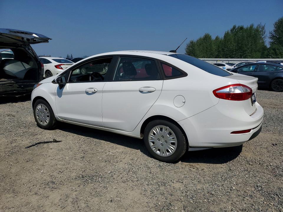 64210156 :رقم المزاد ، 3FADP4AJ5FM204008 vin ، 2015 Ford Fiesta مزاد بيع
