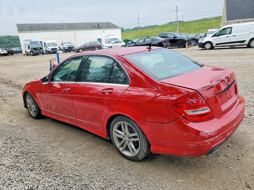 2014 Mercedes-benz C მანქანა იყიდება აუქციონზე, vin: WDDGF4HB3EA947163, აუქციონის ნომერი: 65225186