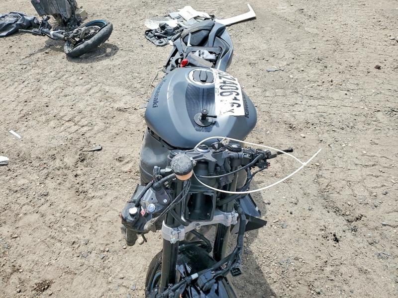 65240616 :رقم المزاد ، JKBZXJJ15SA023812 vin ، 2025 Kawasaki Zx636 مزاد بيع
