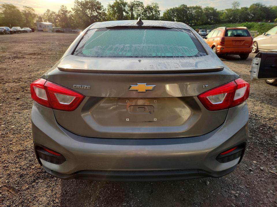 2017 Chevrolet Cruze მანქანა იყიდება აუქციონზე, vin: 1G1BE5SM3H7140174, აუქციონის ნომერი: 63191056