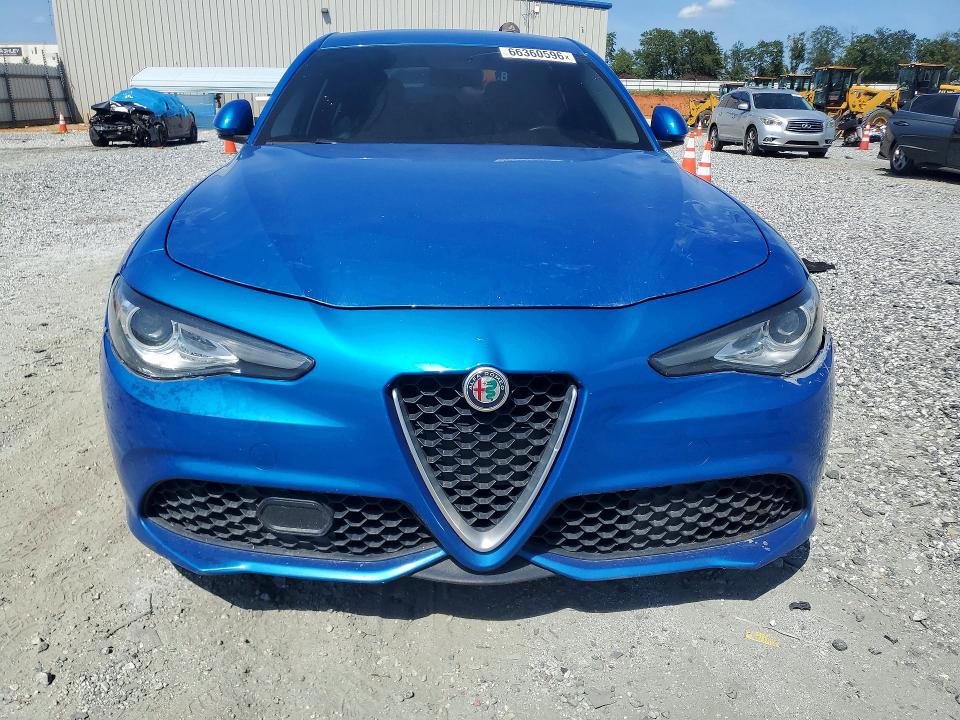 2018 Alfa Romeo Giulia მანქანა იყიდება აუქციონზე, vin: ZARFAEBN6J7566840, აუქციონის ნომერი: 66360596