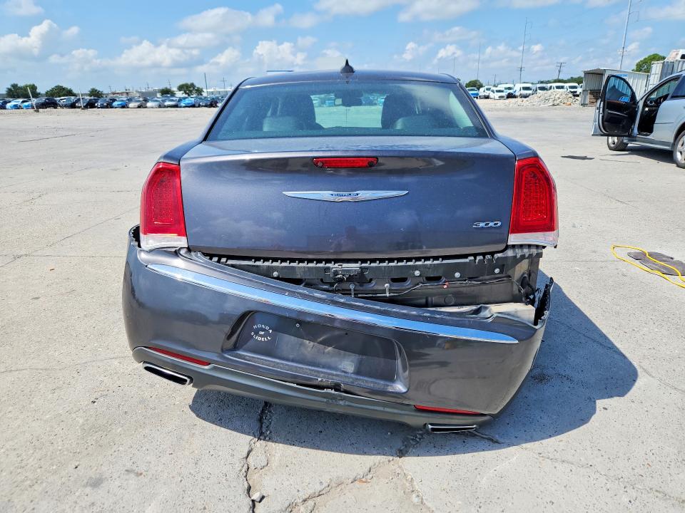 65098166 :رقم المزاد ، 2C3CCAEG8JH193743 vin ، 2018 Chrysler 300 مزاد بيع