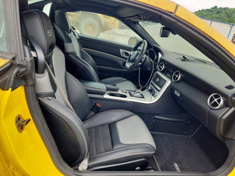 64841236 :رقم المزاد ، W1KPK6GA9LF170391 vin ، 2020 Mercedes-benz Slc مزاد بيع