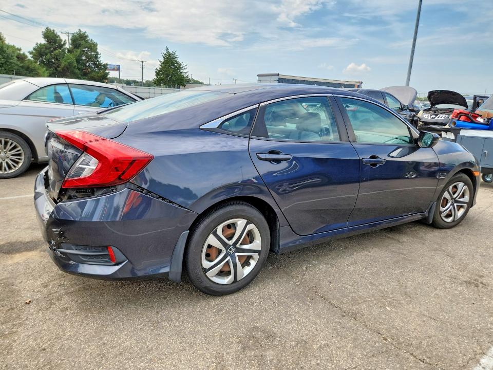 67102896 :رقم المزاد ، 2HGFC2F59JH574157 vin ، 2018 Honda Civic مزاد بيع