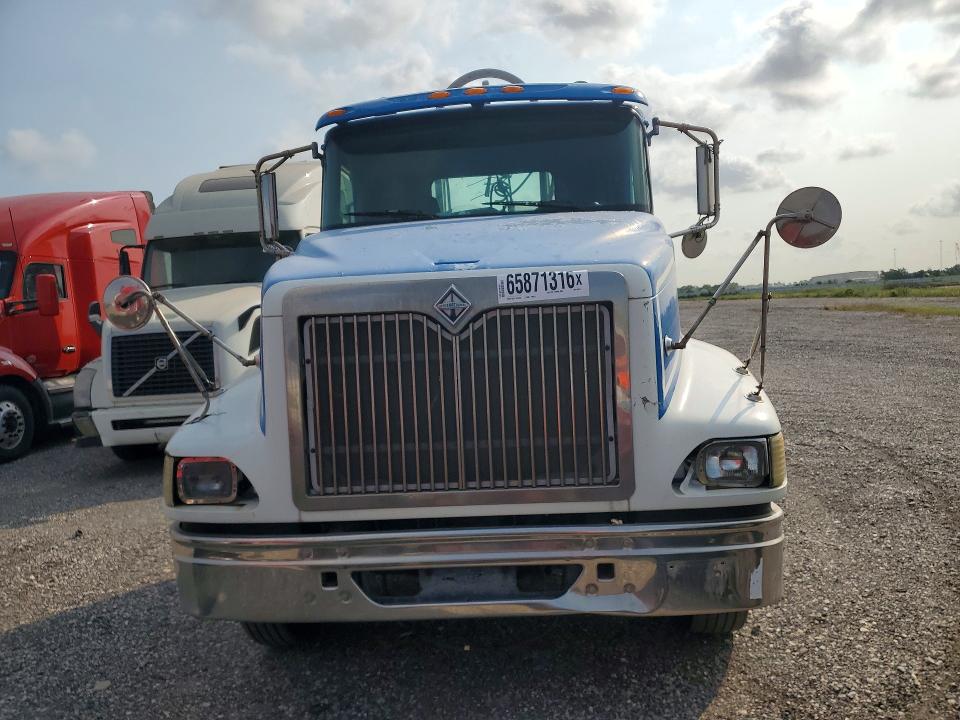 Auction sale of the 2002 International 9400i, vin: 2HSCNAMR92C043414, lot number: 65871316