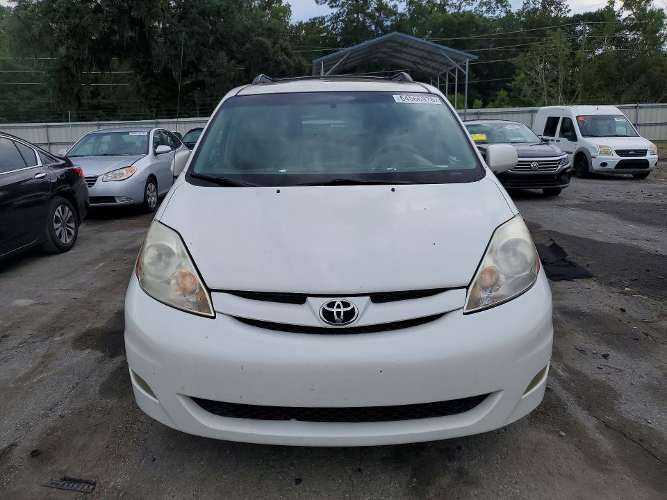 2010 Toyota Sienna მანქანა იყიდება აუქციონზე, vin: 5TDYK4CC5AS303560, აუქციონის ნომერი: 64566976