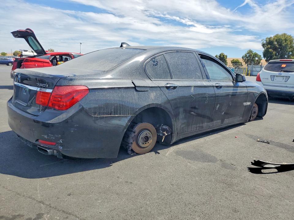 63703126 :رقم المزاد ، WBAKA83529CY33786 vin ، 2009 Bmw 750 مزاد بيع