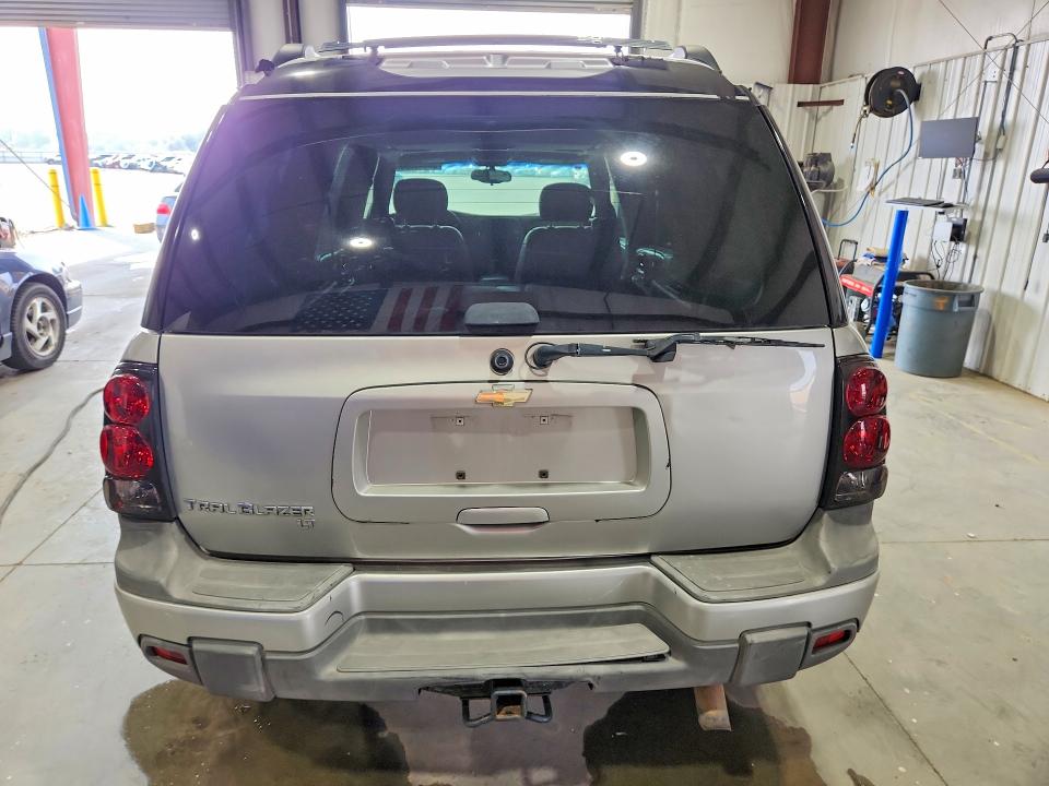 64443836 :رقم المزاد ، 1GNET16M056202359 vin ، 2005 Chevrolet Trailblazer مزاد بيع
