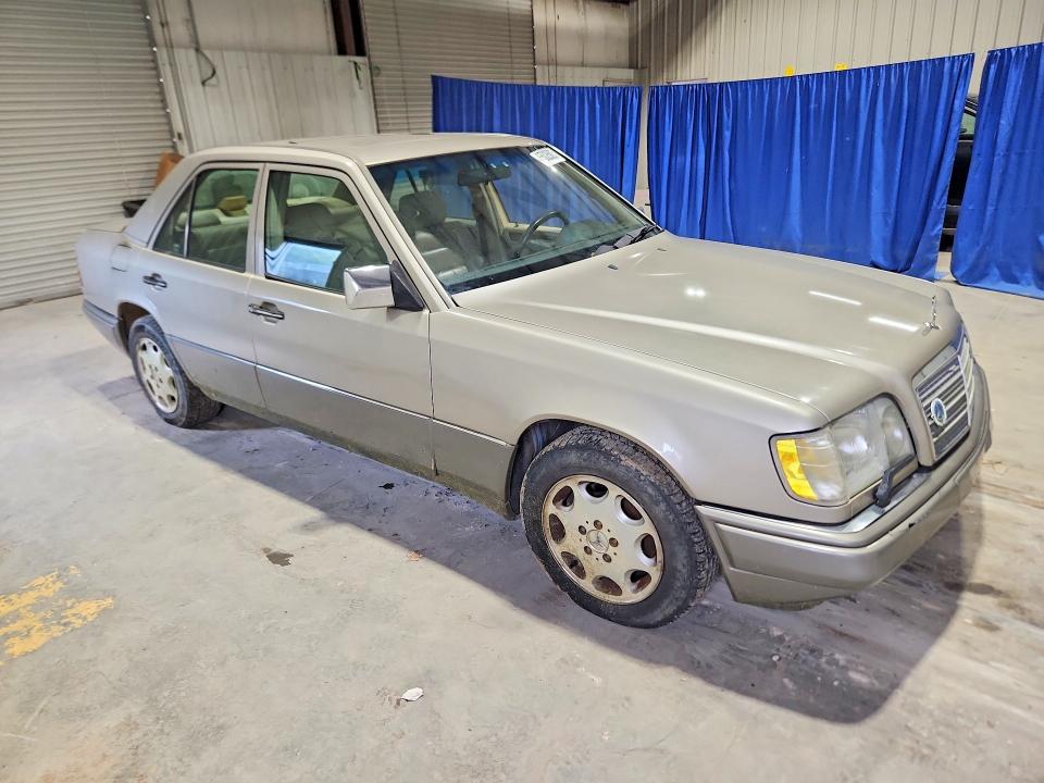 Aukcja sprzedaży 1995 Mercedes-benz E, vin: WDBEA32E8SC225845, numer aukcji: 65025826