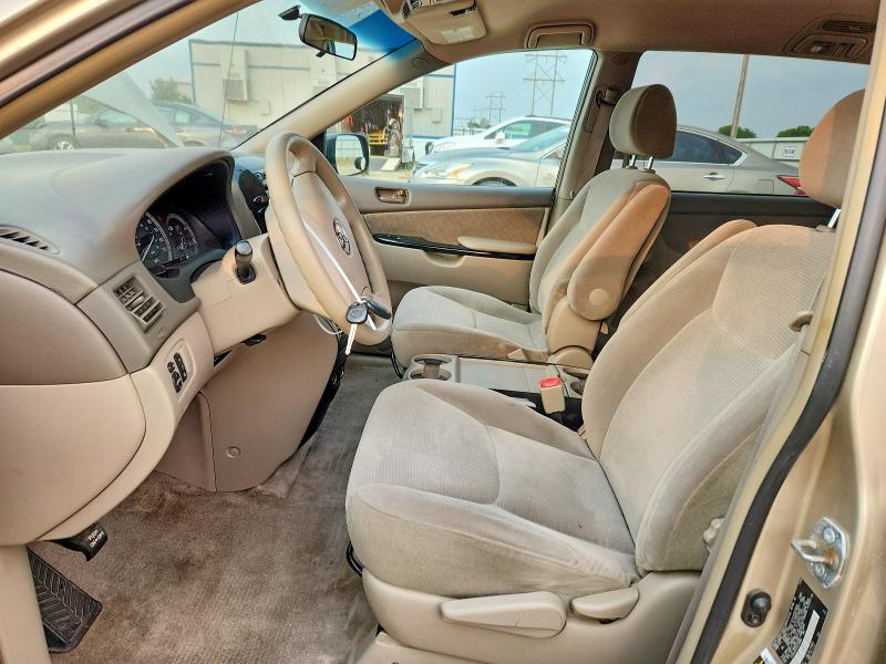 2005 Toyota Sienna მანქანა იყიდება აუქციონზე, vin: 5TDZA23C25S258899, აუქციონის ნომერი: 64440666