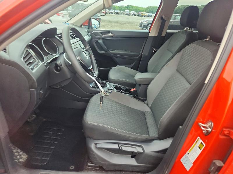 2018 Volkswagen Tiguan მანქანა იყიდება აუქციონზე, vin: 3VV0B7AX5JM109360, აუქციონის ნომერი: 64835016