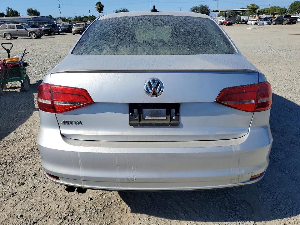 2015 Volkswagen Jetta მანქანა იყიდება აუქციონზე, vin: 3VW2K7AJ3FM425542, აუქციონის ნომერი: 67194646