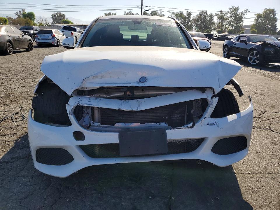 63249026 :رقم المزاد ، 55SWF4JB1GU163234 vin ، 2016 Mercedes-benz C مزاد بيع