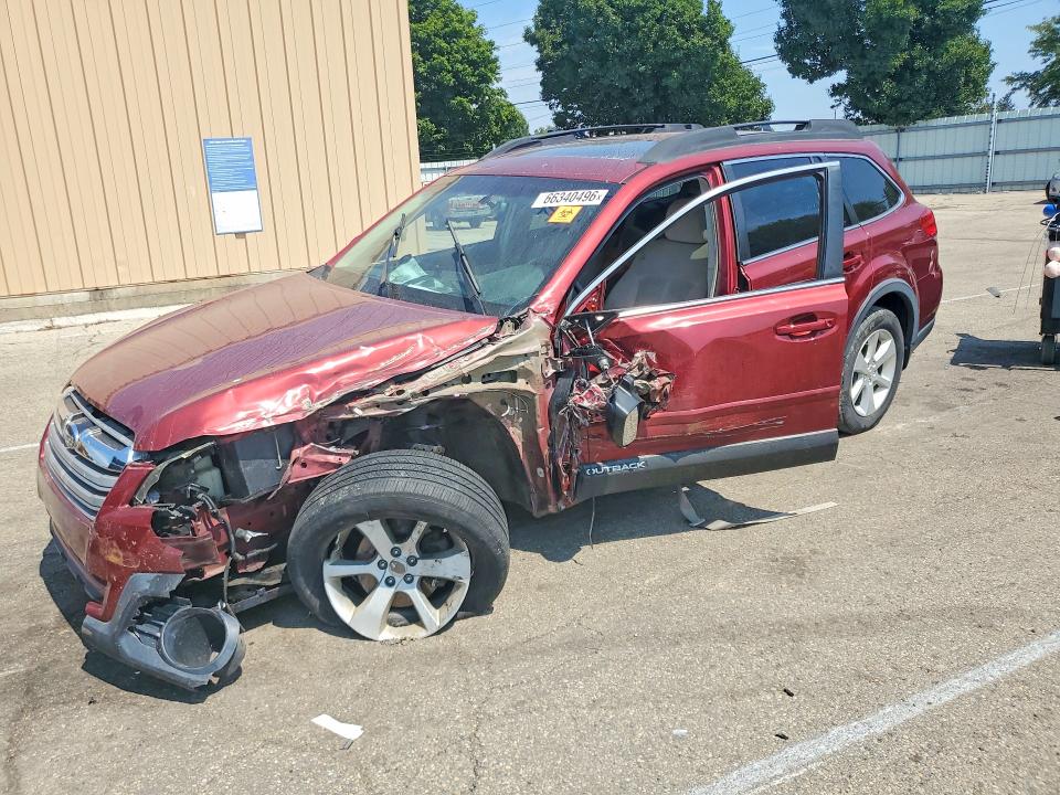 2014 Subaru Outback მანქანა იყიდება აუქციონზე, vin: 4S4BRCDC8E3315800, აუქციონის ნომერი: 66340496