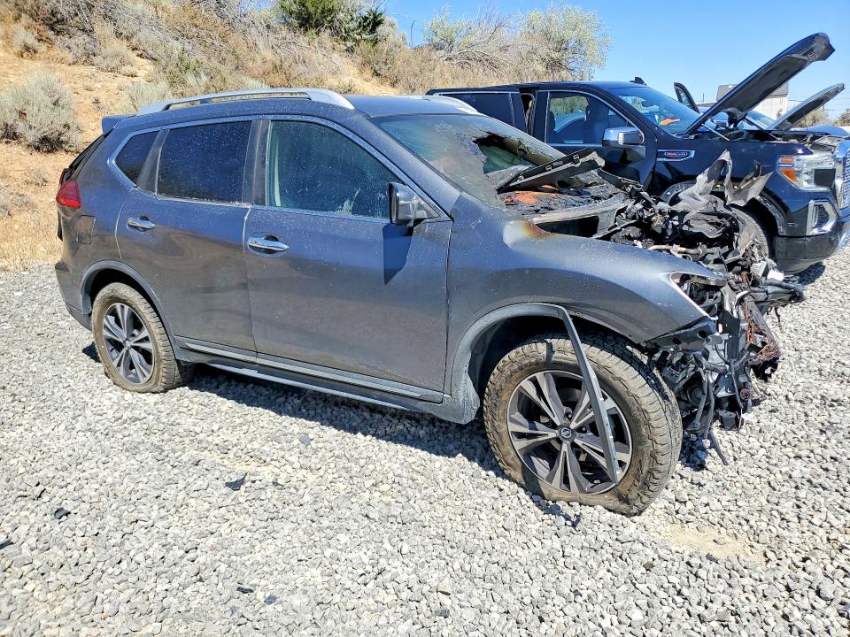 Продаж на аукціоні авто 2018 Nissan Rogue, vin: JN8AT2MV9JW318764, номер лоту: 65597926