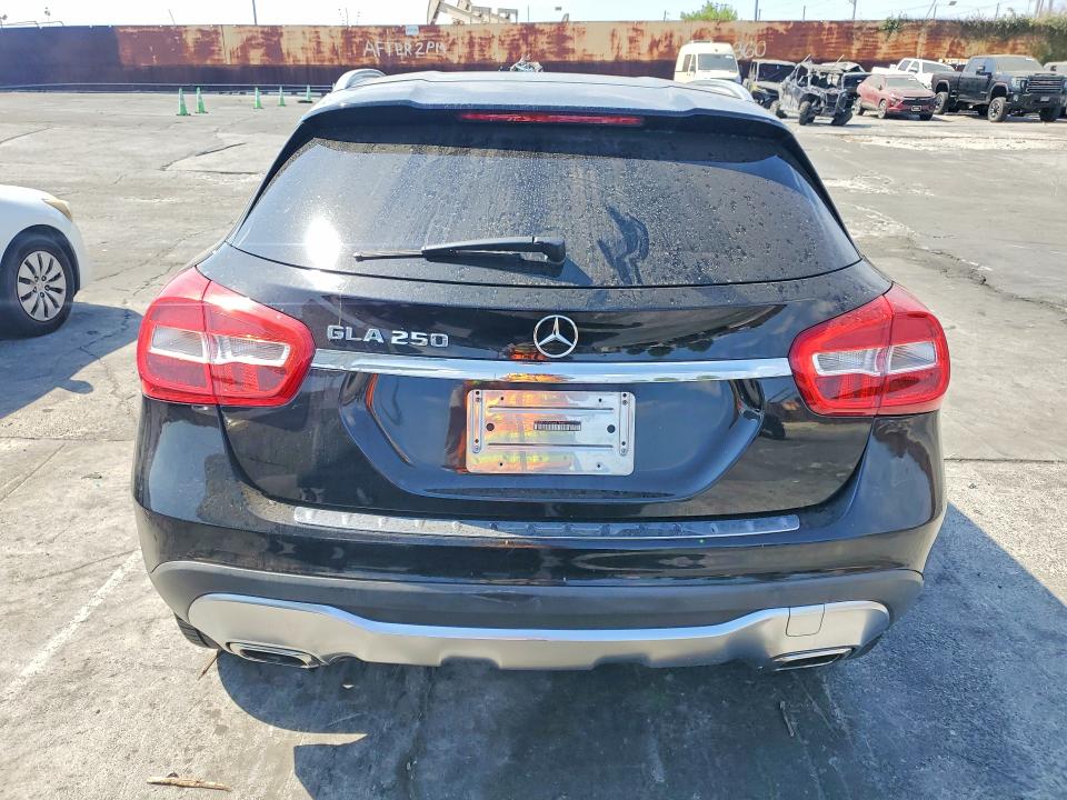 Продаж на аукціоні авто 2018 Mercedes-benz Gla, vin: WDCTG4EB0JJ437948, номер лоту: 64448976
